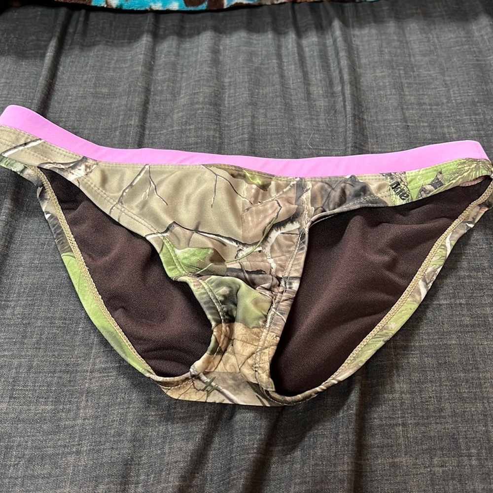 Camo swim suit bottom